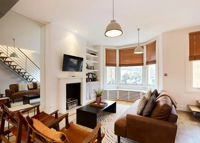 The Kensal Green Hideout - Classy 2Bdr Apartment